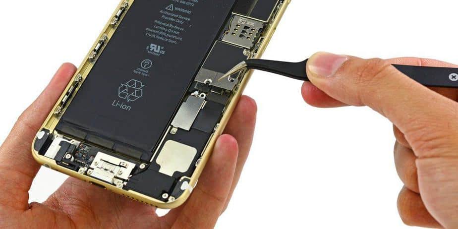 Apple finally responds: Issues letter of apology and promises to replace your iPhone battery